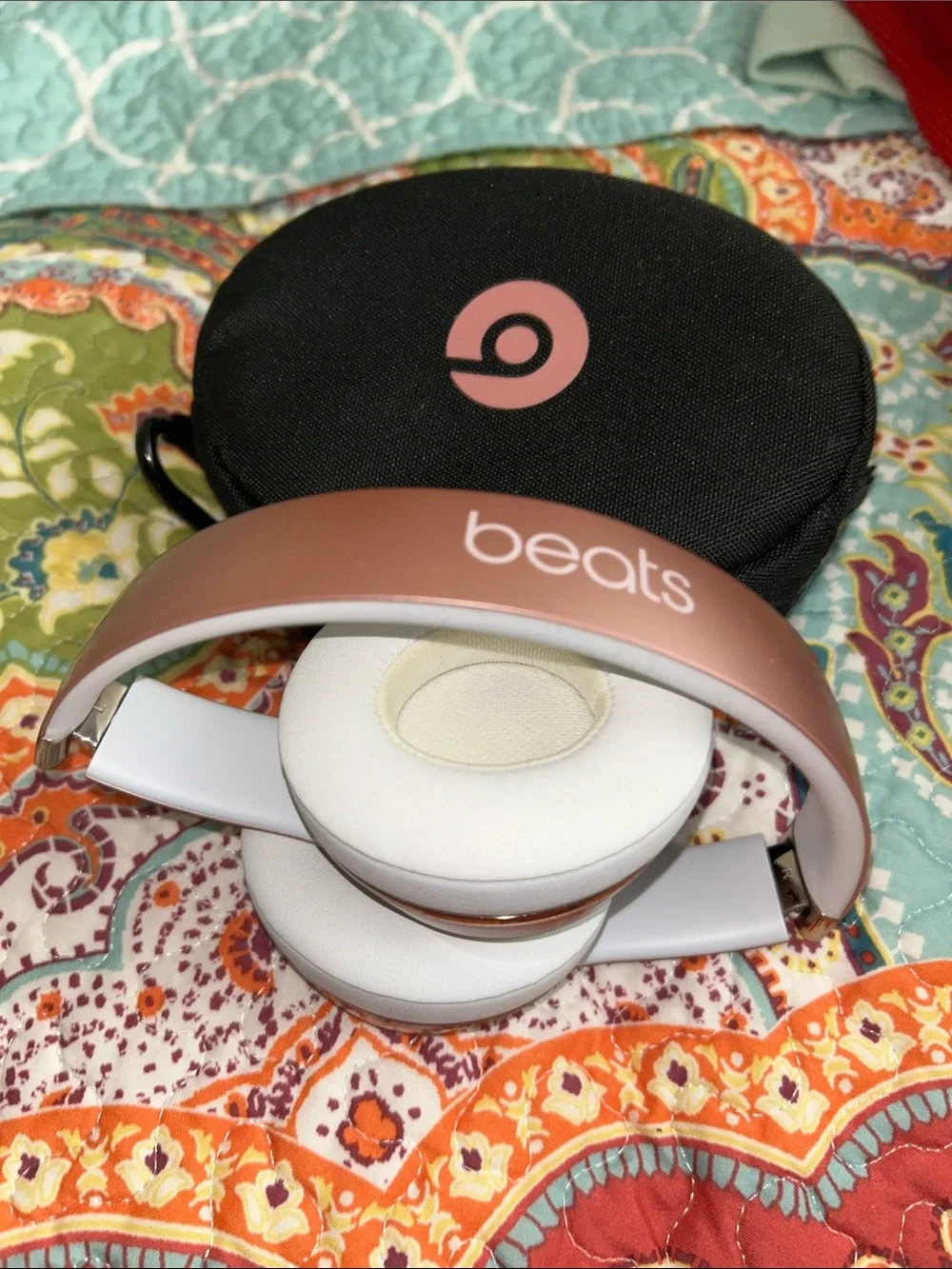 Beats Solo3 - Rose Gold - Picture 3 of 7